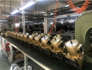 齒輪減速機可以加黃油嘛